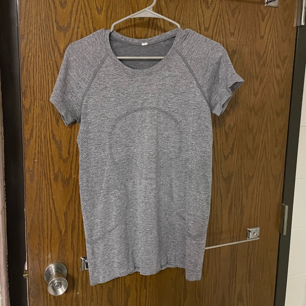 Lululemon swiftly t-shirt